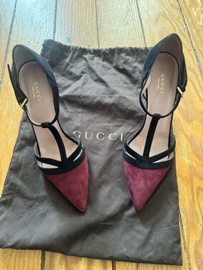 Gucci Burgundy and Black Suede Pointed T-Strap Pumps